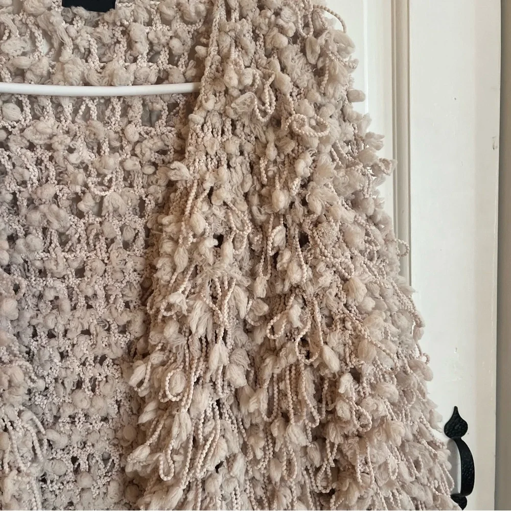 Chic Textured Cardigan - Picture 2 of 9